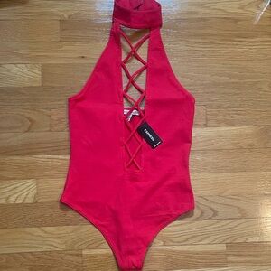 NWT New with Tag Express One Eleven Women’s Strappy CrissCross Bodysuit Fire Red